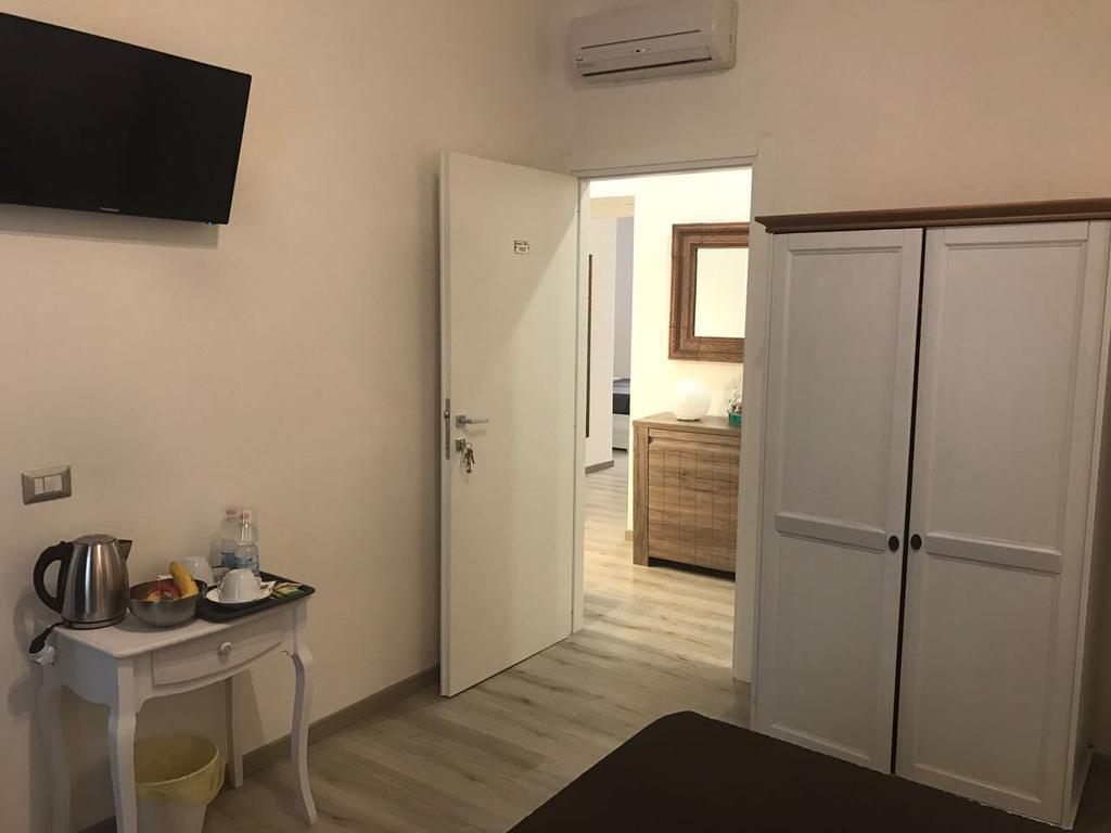 Angolo Di Roma Guest House Екстериор снимка